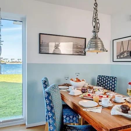 Hébergement de vacances Am By Seeblick Ferien Oro, Direkte Wasserlage,sauna,kamin *