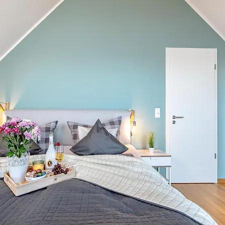 Hébergement de vacances Am By Seeblick Ferien Oro, Direkte Wasserlage,sauna,kamin