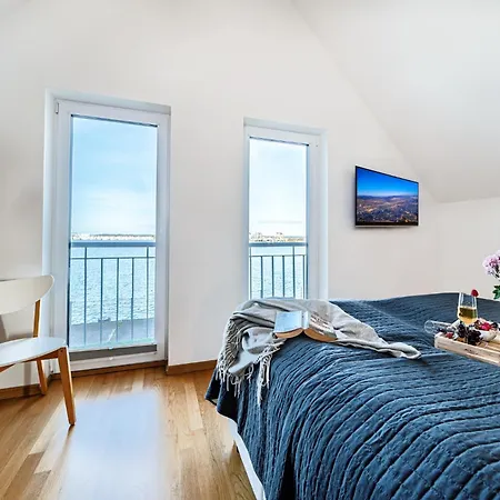 Am By Seeblick Ferien Oro, Direkte Wasserlage,sauna,kamin